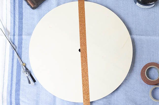 how to make tape off a decorative wall clock to paint