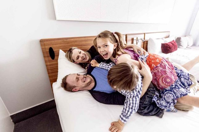 WIN 1 night + full cooked breakfast for 2 adults and 2 children in a Superior Twin Room at Jet Park Hotel & Conference Centre, Auckland Airport. Jet Park Hotel