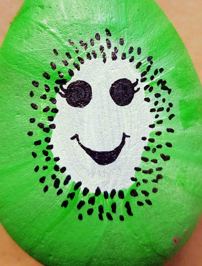 How to make Painted stones - Fruit characters kiwi face