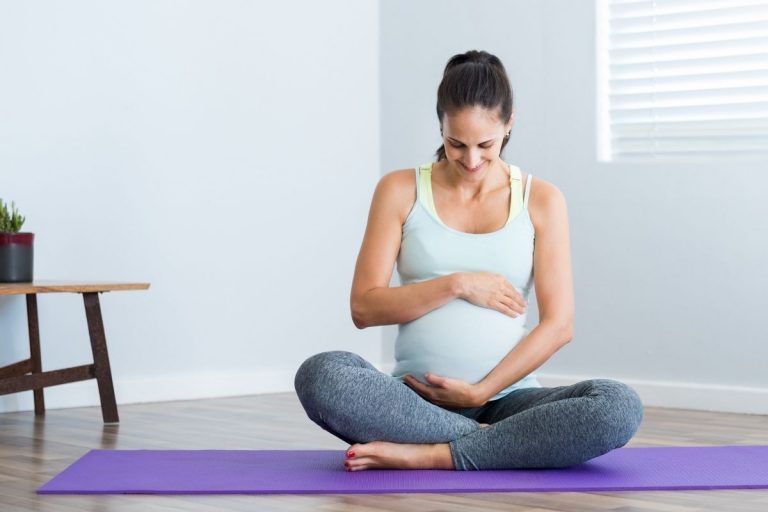 18 Weeks Pregnant – Your Baby, You & Your Body, Advice and More 18 Weeks Pregnant