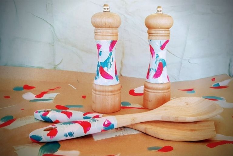 Personalised Gift Ideas-Salt and Pepper Grinders, Salad Servers and Wrapping Personalised Gift Ideas for Mother's Day