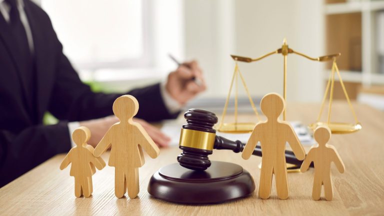 A desk of a judge make the decision for non- custodial parents