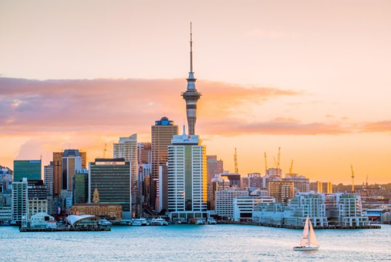 51 Epic Things to do in Auckland with Kids The Very Best New Zealand Road Trips for Families-Auckland to New Plymouth
