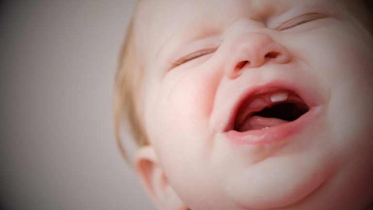 Are You Unintentionally Torturing Your Baby with These 5 Common Teething Remedies? teething remedies to avoid